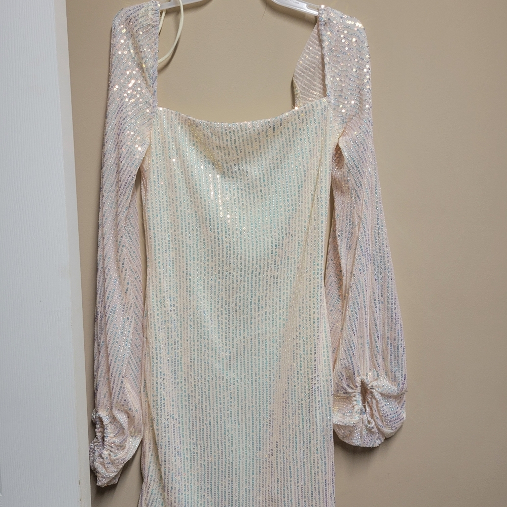 Lucky in sky dress